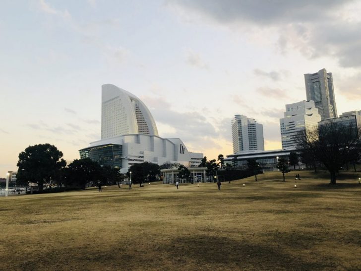臨港パークの芝生広場