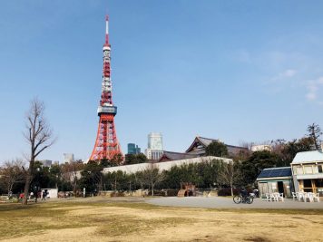 芝公園と東京タワー